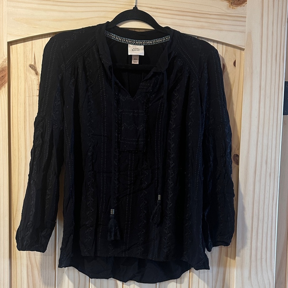 Knox Rose Black top with Tassel Detail XS